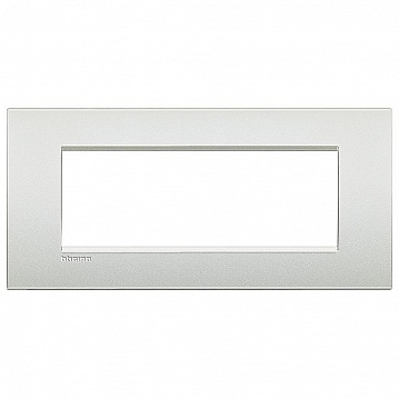 Рамка 7 модулей LIVING LIGHT, горизонтальная, белый жемчуг LNC4807PR Bticino