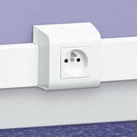 Рамка Mosaic - для мини-плинтусов DLPlus 60х16/20 - на 2 модуля - белый 030377 Legrand