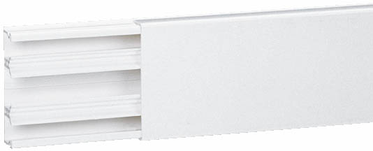 Мини-плинтус DLPlus 60x16 - 3 секции - длина 2,10 м - белый 030026 Legrand