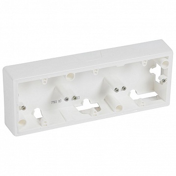 коробка тройная для накладного монтажа Valena Classic (Россия) 776183 Legrand