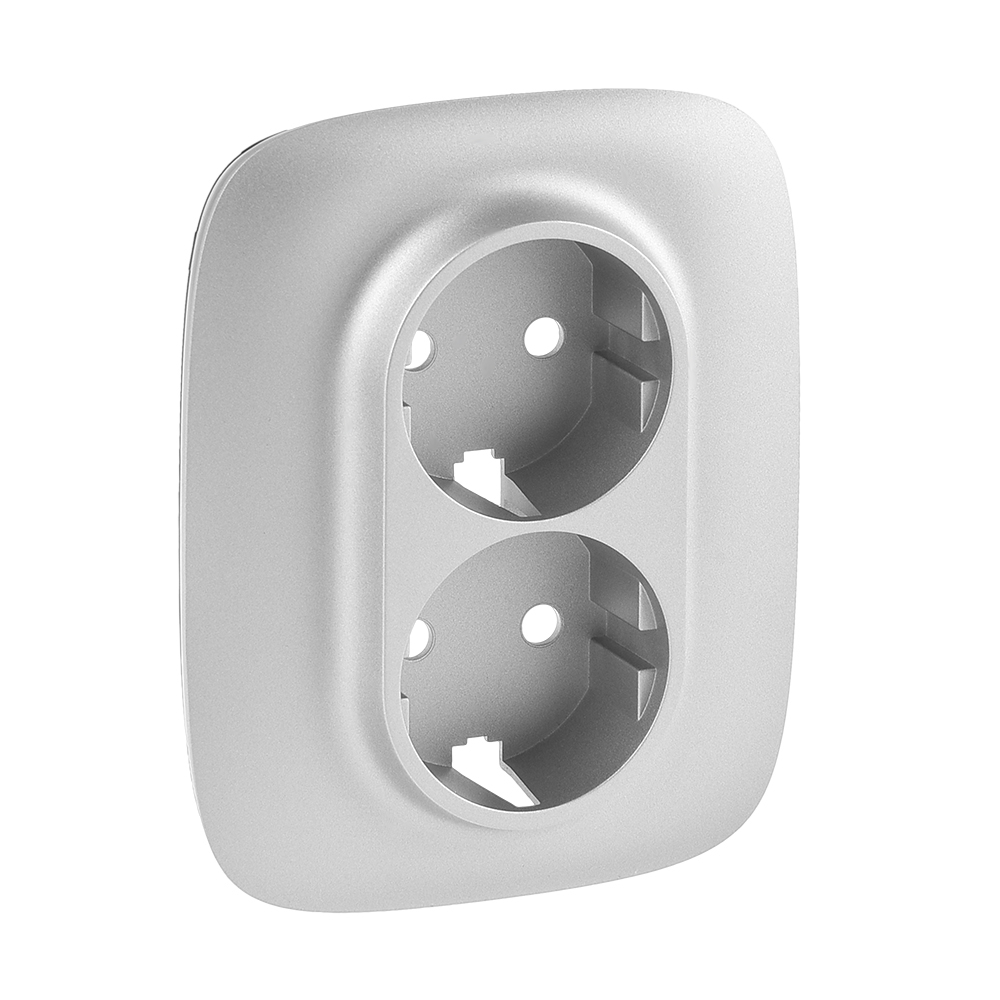 Valena ALLURE.Лицевая панель для двойной силовой розетки 2х2К+З.Алюминий 754957 Legrand