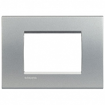 Рамка 3 модуля LIVING LIGHT, алюминий LNA4803TE Bticino