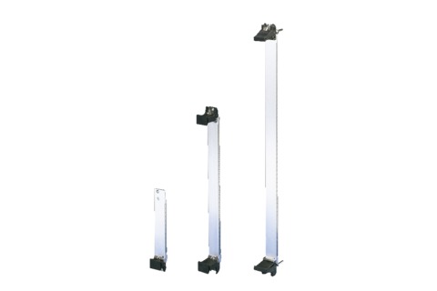 Передняя панель ЭМС с ручкой тип IV 6U 12HP, 1 шт 3684426 Rittal