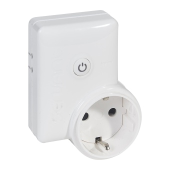 MyHome Play Zigbee. Активатор-реле радиоуправляемый, розетка 2К+З, 10А 088333 Legrand