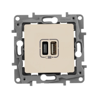 Зарядное устройство с двумя USB-разьемами тип A-тип С 240В/5В 3000мА - Etika - Цвет Слоновая кость 672336 Legrand